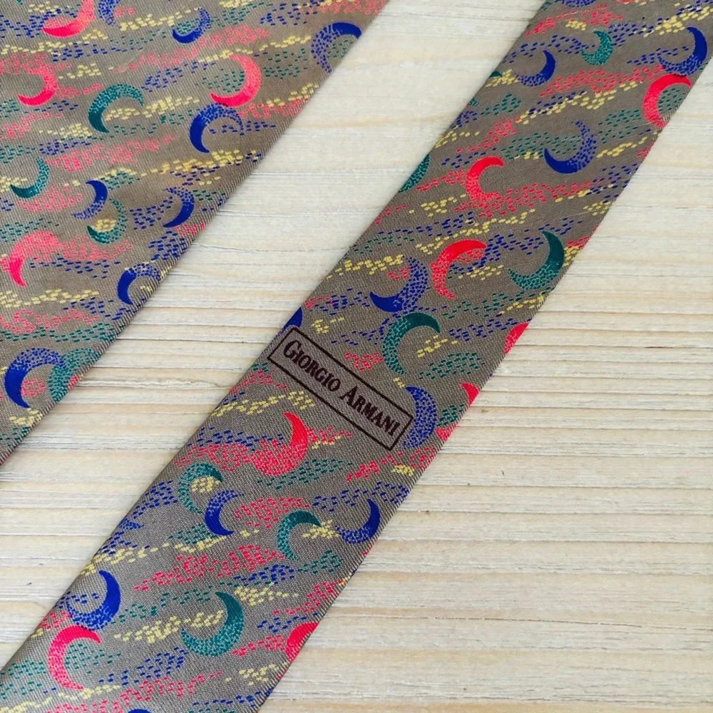 Giorgio Armani Mens Designer Vintage Gold Brown Crescent Moon Abstract‎ Tie Silk
